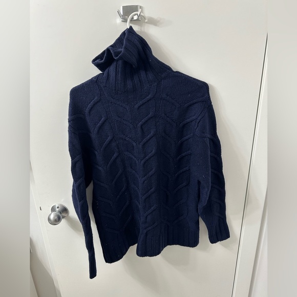 Aritzia Wilfred Champeaux Sweater - Picture 8 of 8